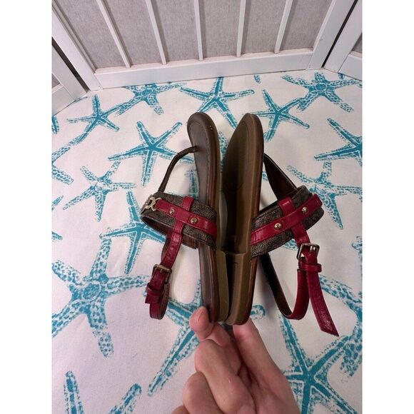 Guess Sandals - Picture 10 of 11